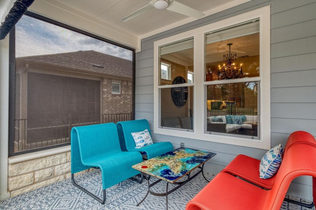 309 Kitty Hawk Road Georgetown, TX 78633 - Photo 34 of 37 a living room with furniture and a potted plant