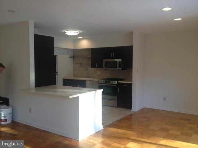 4 Cross Keys Road, Unit 4B Baltimore, MD 21210 - Photo 1 of 15 Kitchen