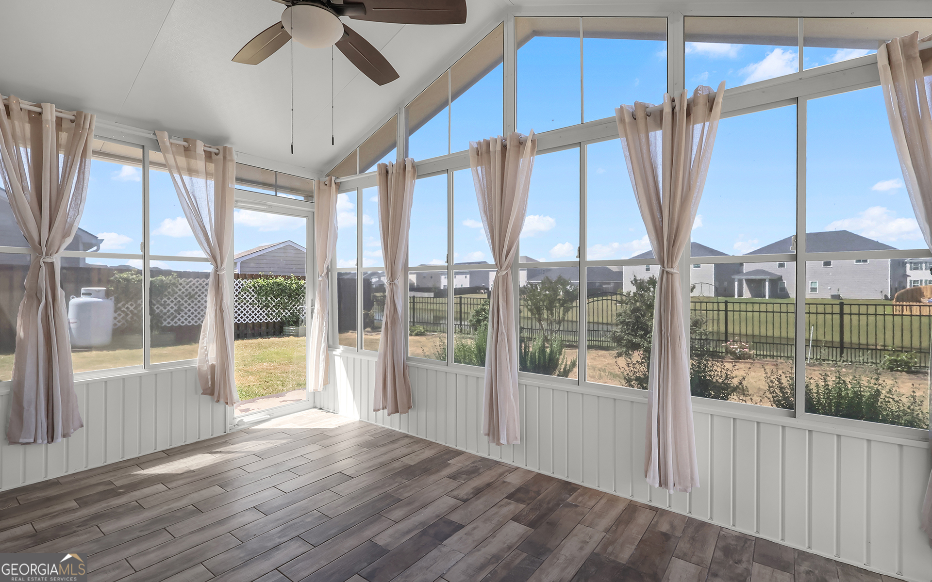 141 Grimsby Road Savannah, GA 31407 - Photo 33 of 42