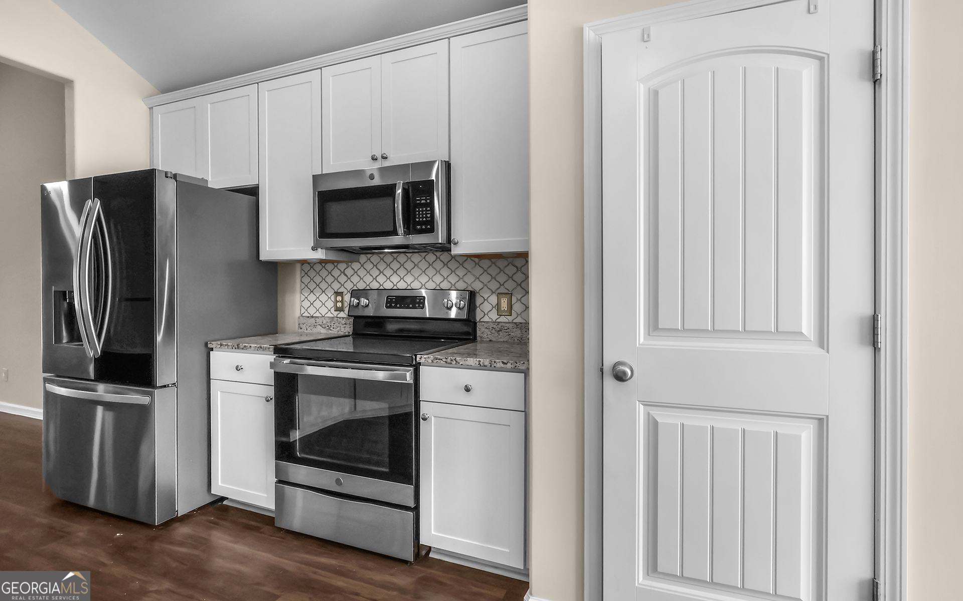 141 Grimsby Road Savannah, GA 31407 - Photo 8 of 42