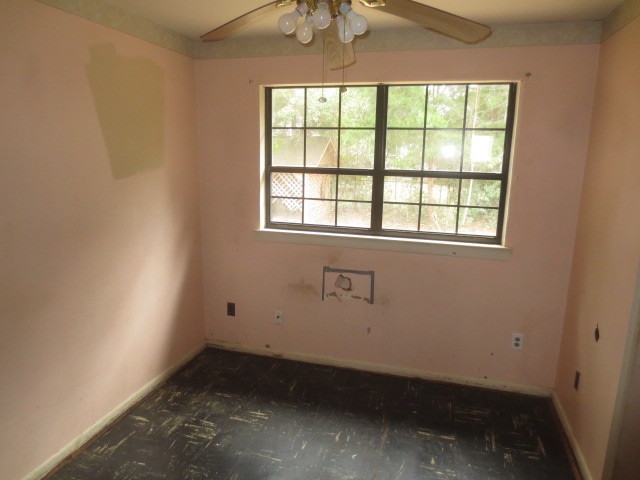 707 East Montclair Road Pensacola, FL 32505 - Photo 8 of 9 Gallery Image 8