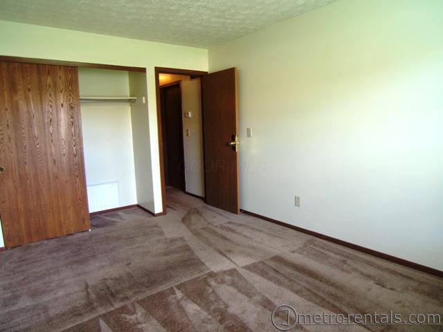3862 Petzinger Road, Unit 3864 Columbus, OH 43232 - Photo 7 of 7 3862BR1
