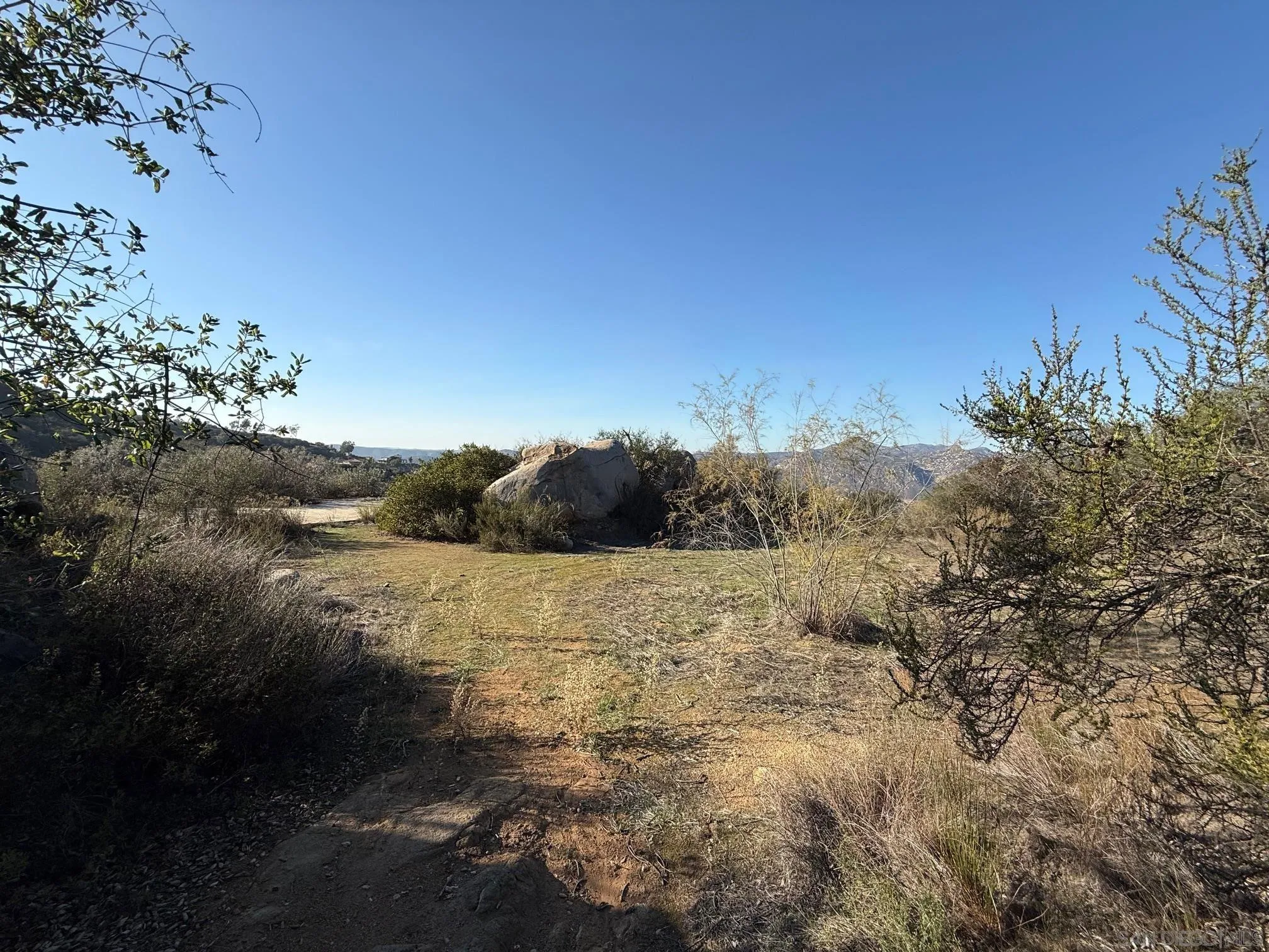 12494 Buena Vida Road Lakeside, CA 92040 - Photo 12 of 35 Gallery Image 12
