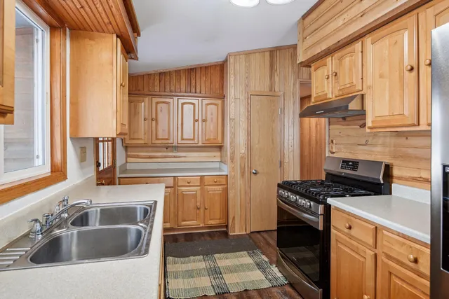 $314,900 | 631 Broadway Street East, New Germany, MN 55367