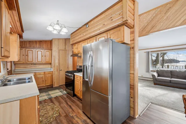 $314,900 | 631 Broadway Street East, New Germany, MN 55367