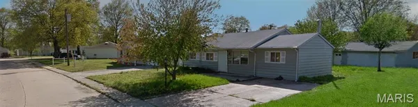 $24,900 | 1105 St Clement Drive, East St. Louis, IL 62206