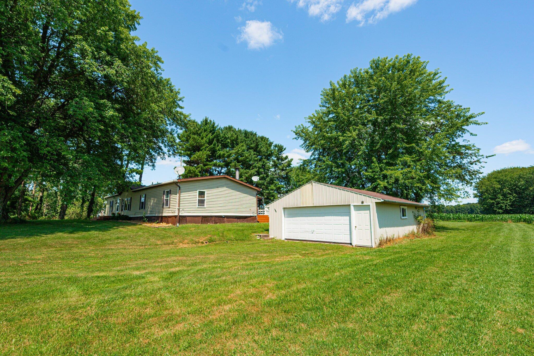 10662 Tarlton Road St. Louisville, OH 43071 - Photo 18 of 61 5-web-or-mls-10662 Tarlton Rd-5