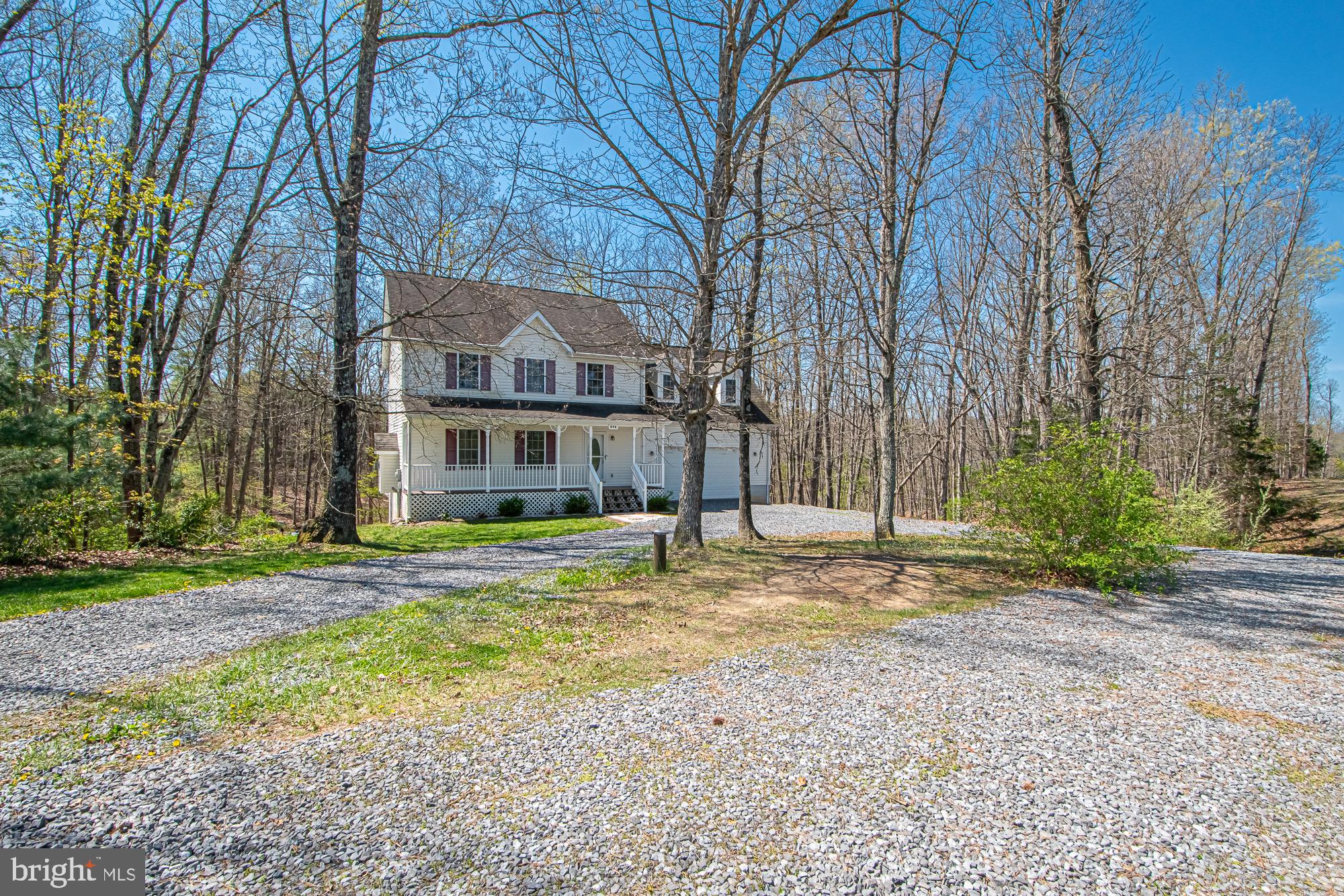 646 Guard Hill Road Middletown, VA 22645 - Photo 3 of 56 Circular driveway