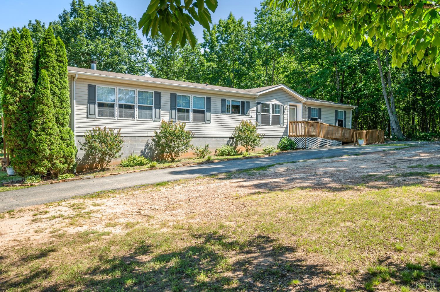 740 Long Island Road Gladys, VA 24554 - Photo 9 of 55