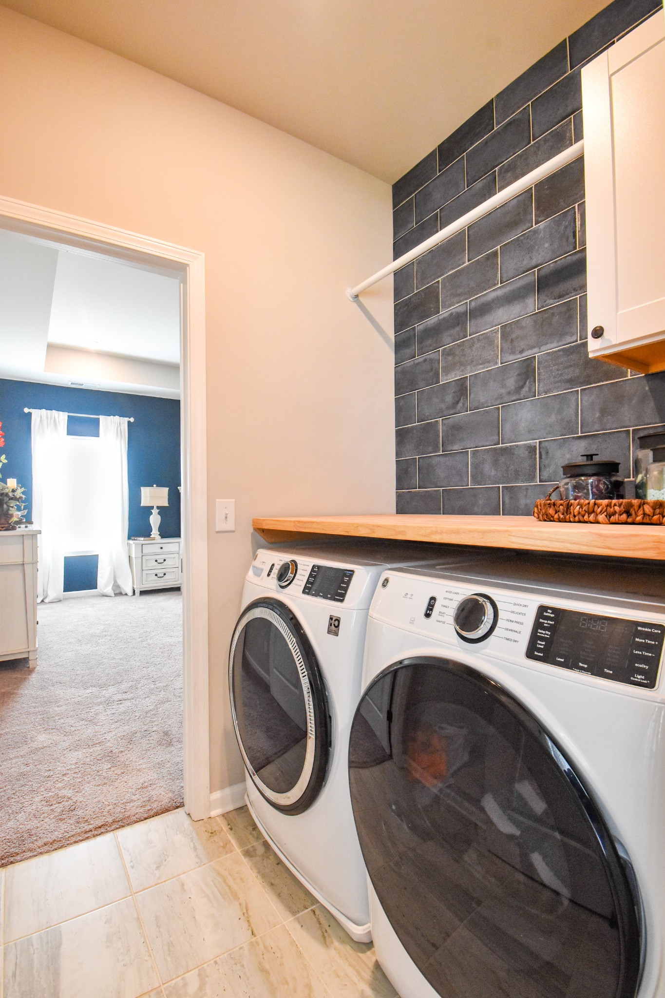 2991 Timewinder Way Columbia, TN 38401 - Photo 16 of 29 a utility room with dryer and washer