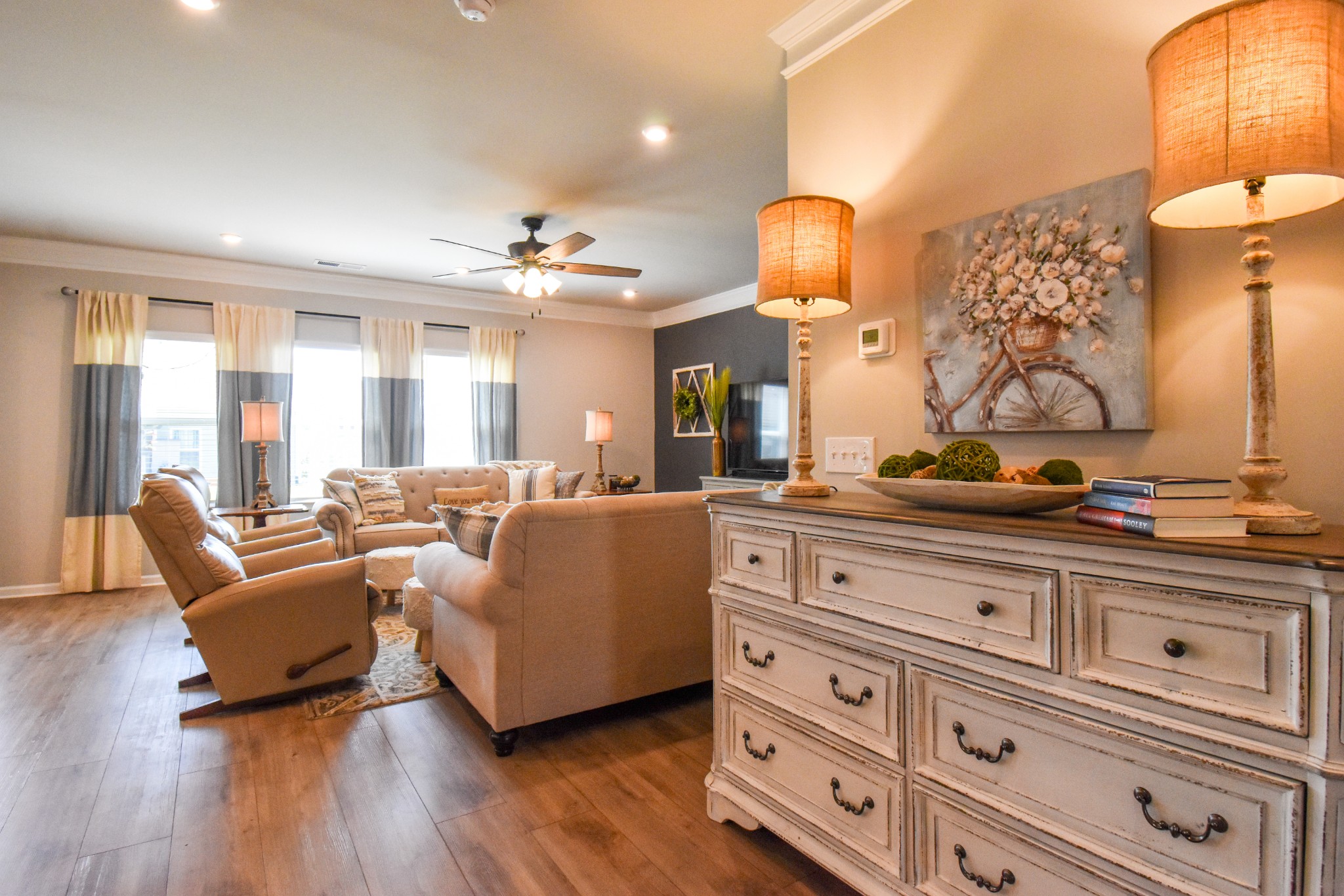 2991 Timewinder Way Columbia, TN 38401 - Photo 5 of 29 a living room with furniture and wooden floor