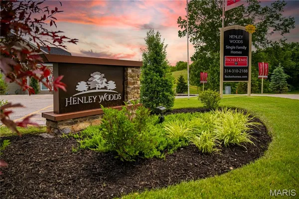 $414,900 | 3352 Vine Clad Hl Drive, Arnold, MO 63010