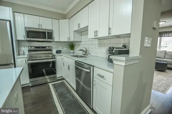 $2,750 | 925 Chestnut Manor Court, Curtis Bay, MD 21226