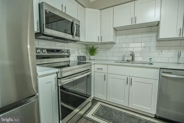 $2,750 | 925 Chestnut Manor Court, Curtis Bay, MD 21226