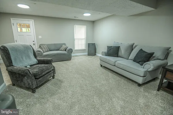 $2,750 | 925 Chestnut Manor Court, Curtis Bay, MD 21226