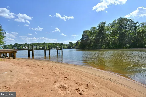 $2,750 | 925 Chestnut Manor Court, Curtis Bay, MD 21226