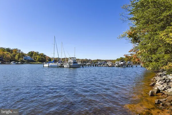 $2,750 | 925 Chestnut Manor Court, Curtis Bay, MD 21226