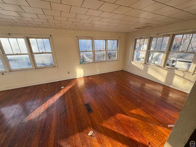 $69,900 | 505 Elm Street, Emporia, KS 66801