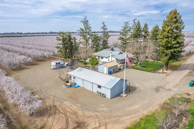 $6,000,000 | 3515 East Yosemite Avenue, Merced, CA 95340