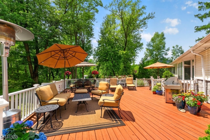 653 Foothill Road Bridgewater, NJ 08807 - Photo 34 of 41