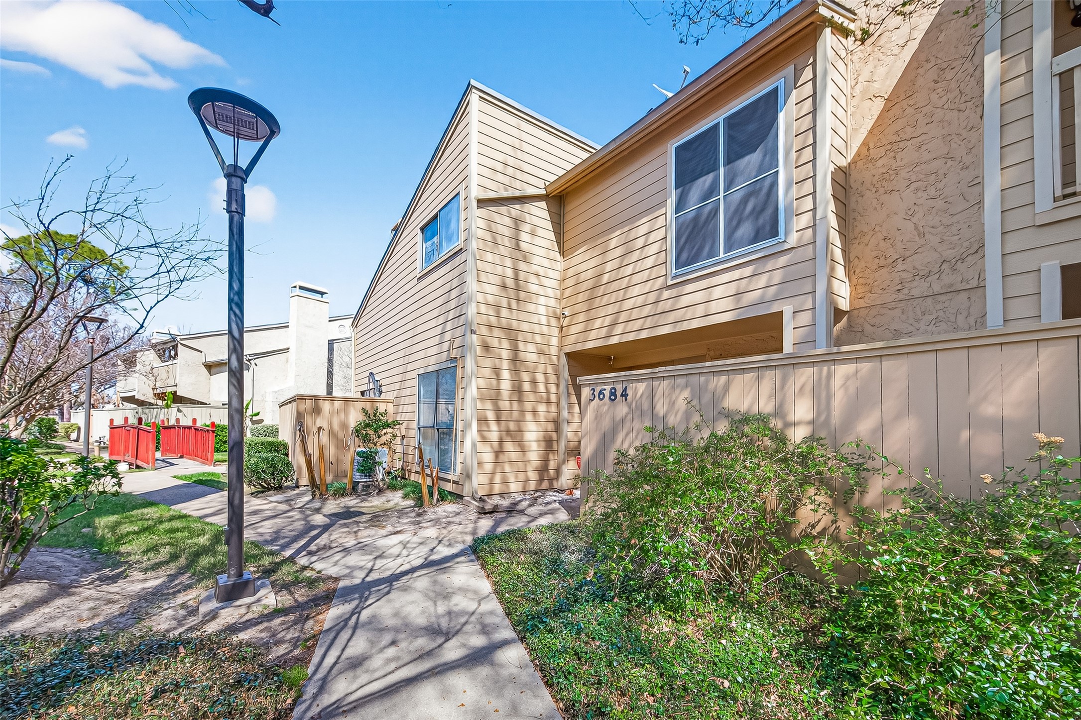 3684 Ocee Street Houston, TX 77063 - Photo 1 of 32