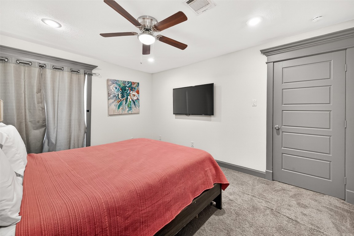 3684 Ocee Street Houston, TX 77063 - Photo 25 of 32