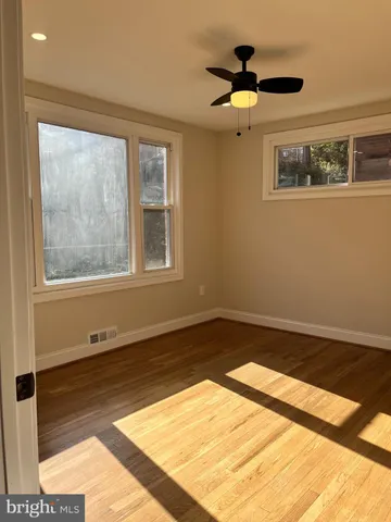 $2,100 | 119 Victor Street Northeast, Unit 2, Washington, DC 20011
