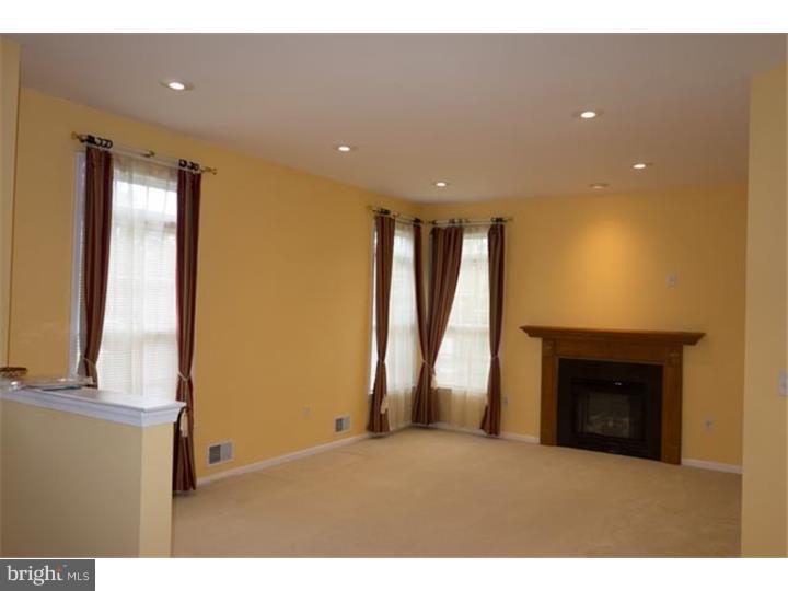 11 Tennyson Road East Windsor, NJ 08520 - Photo 2 of 6