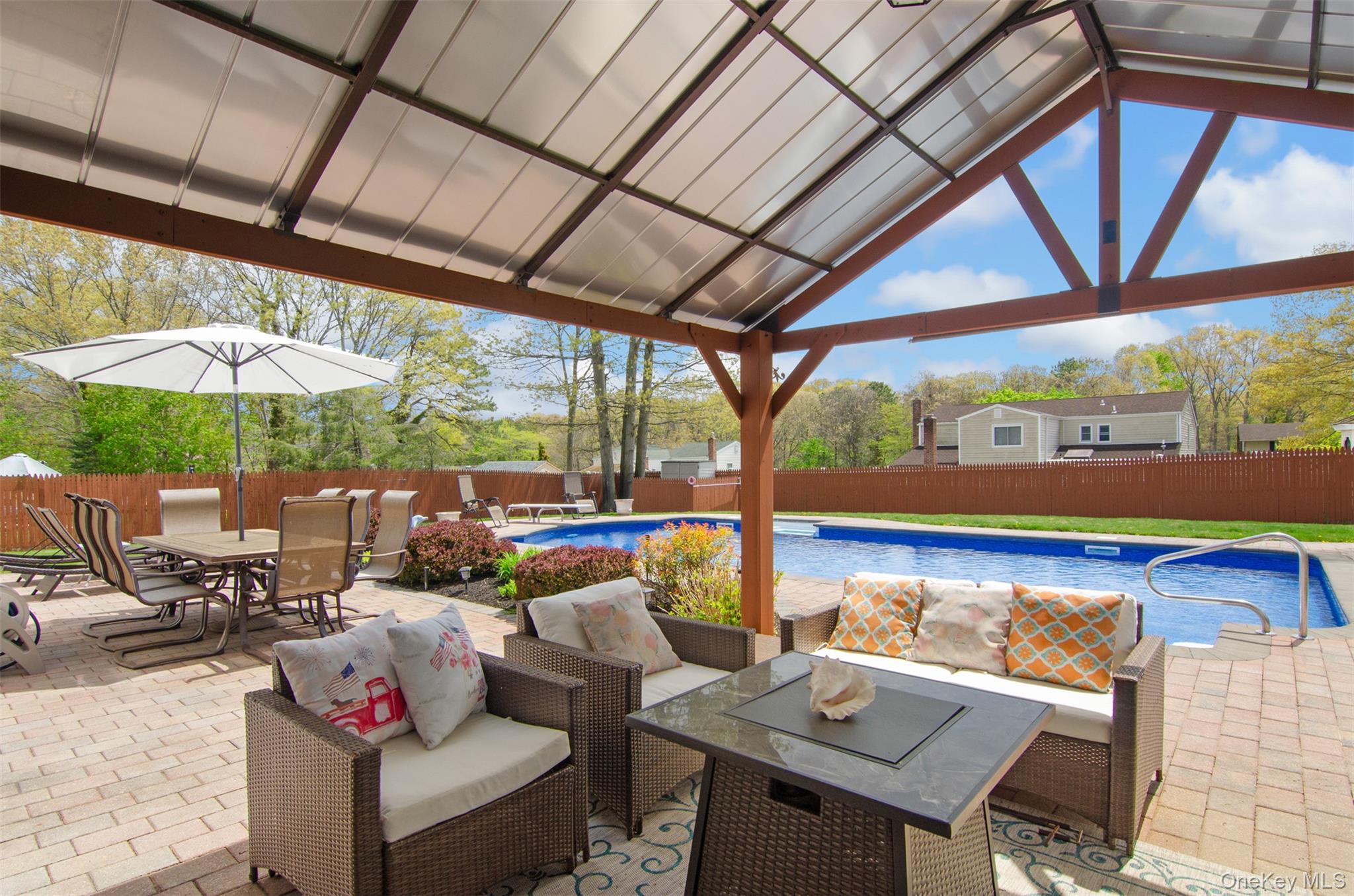 18 Calico Tree Lane Coram, NY 11727 - Photo 33 of 35