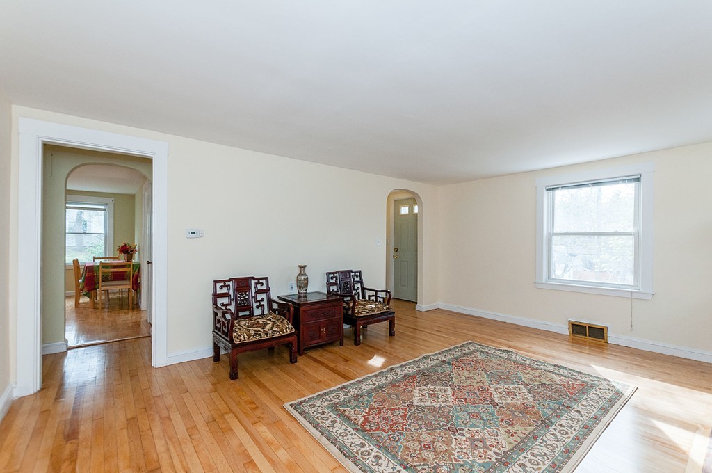 253 Main Street Wayland, MA 01778 - Photo 2 of 20 Gallery Image 2