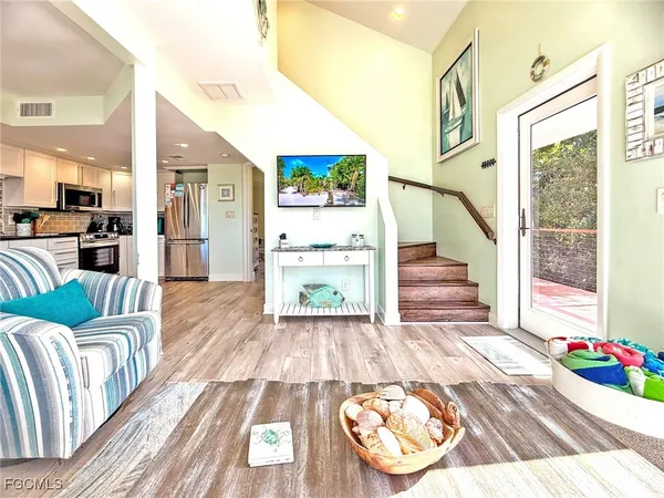 $1,245,000 | 543 Gulf Lane, Upper Captiva, FL 33924