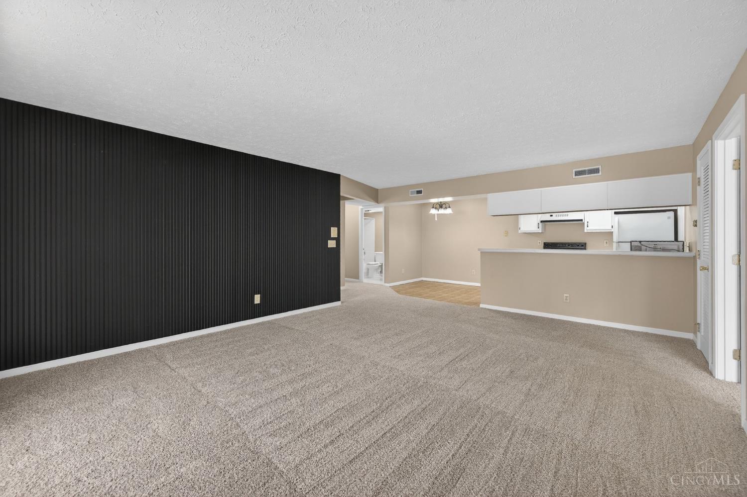 5765 Cheviot Road, Unit 2D Cincinnati, OH 45247 - Photo 21 of 36 Gallery Image 21