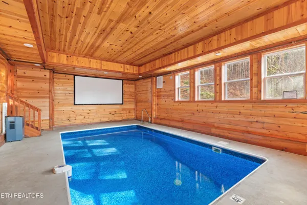 $1,389,999 | 1643 Barn Door Lane, Sevierville, TN 37862