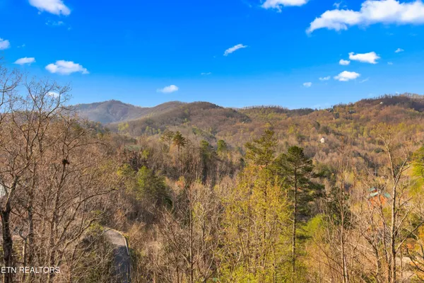 $1,389,999 | 1643 Barn Door Lane, Sevierville, TN 37862