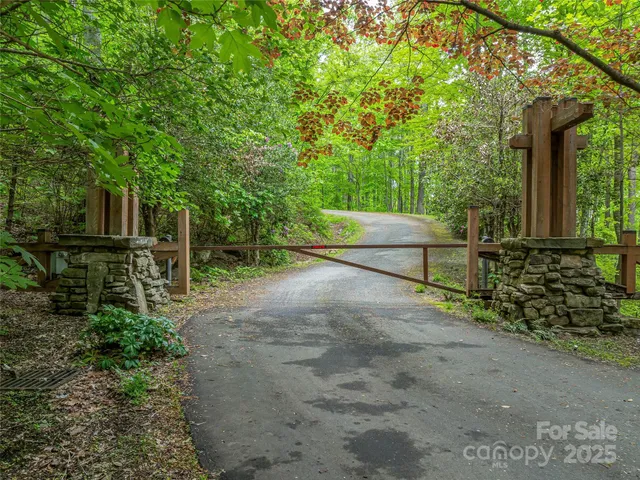 $1,895,000 | 59 Pisgah Mountain Trail, Candler, NC 28715