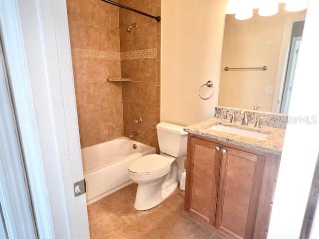 2146 Kimberwicke Circle Oviedo, FL 32765 - Photo 11 of 20 a bathroom with a sink toilet and shower