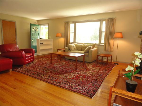 80 Rolling Ridge Road Amherst, MA 01002 - Photo 4 of 26 Gallery Image 4
