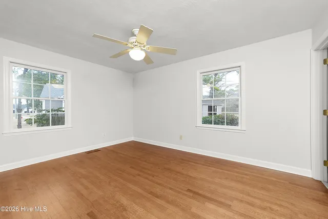 $295,000 | 5322 Trent Woods Drive, Trent Woods, NC 28562