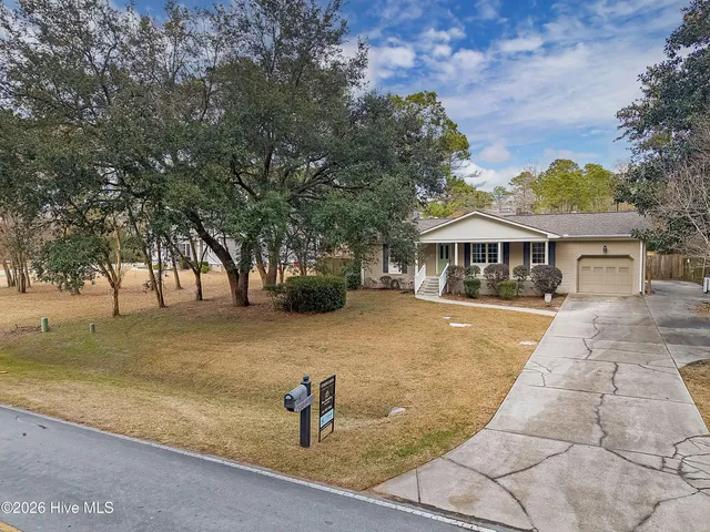 $295,000 | 5322 Trent Woods Drive, Trent Woods, NC 28562