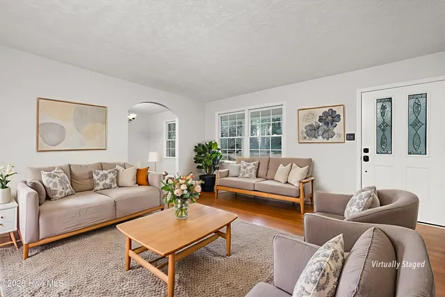 $295,000 | 5322 Trent Woods Drive, Trent Woods, NC 28562