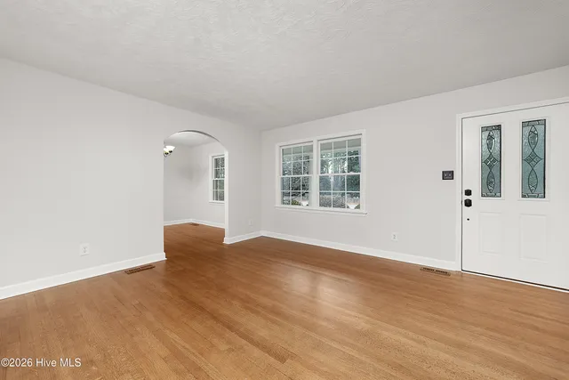 $295,000 | 5322 Trent Woods Drive, Trent Woods, NC 28562