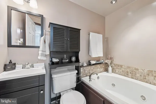 $345,000 | 927 Jessicas Lane, Unit 11, Bel Air, MD 21014