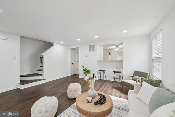 $345,000 | 927 Jessicas Lane, Unit 11, Bel Air, MD 21014