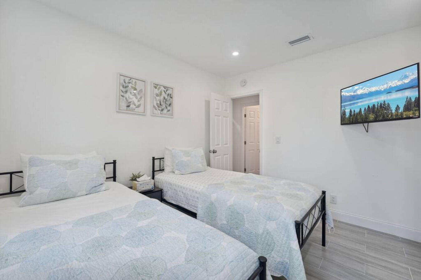 3133 Albatross Road Delray Beach, FL 33444 - Photo 13 of 23 A Room a16