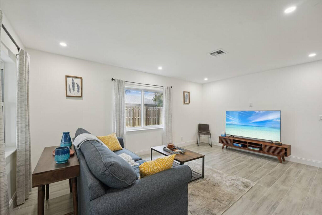 3133 Albatross Road Delray Beach, FL 33444 - Photo 7 of 23 A LivingR21