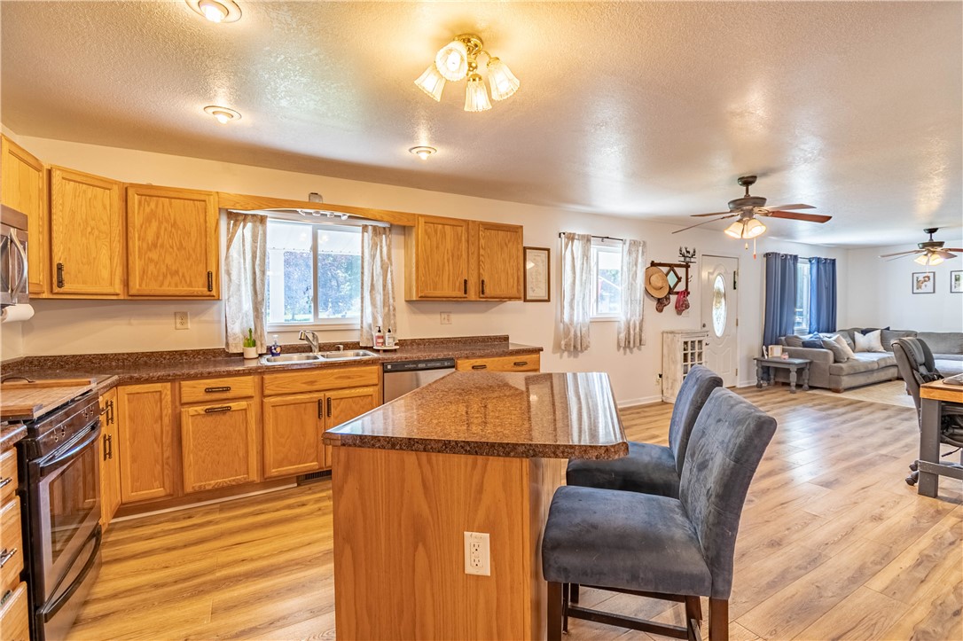 2430 Baker Lane Decatur, IL 62526 - Photo 8 of 23