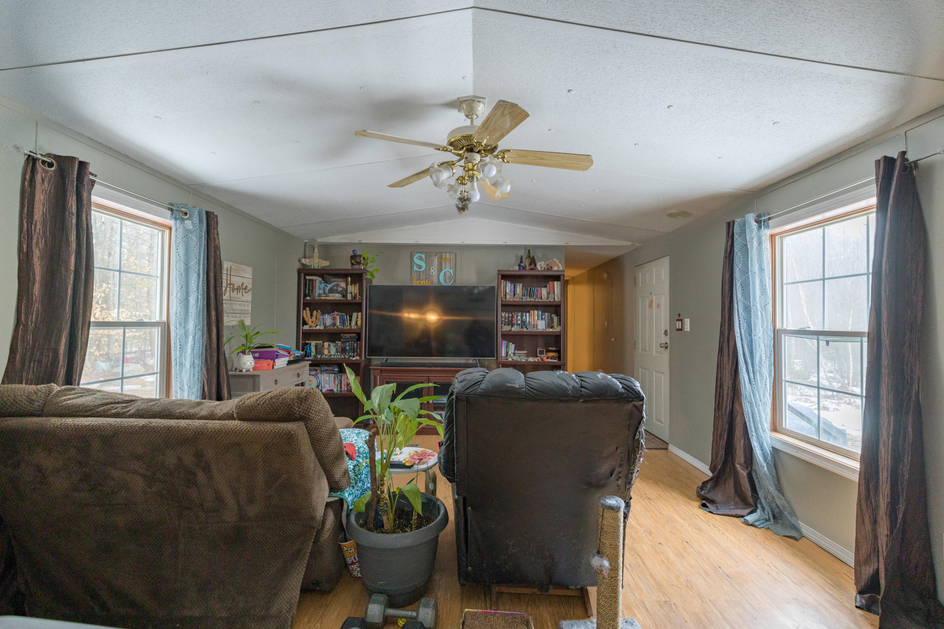 163 County Road Turner, ME 04282 - Photo 8 of 23 6I3A0676-HDR