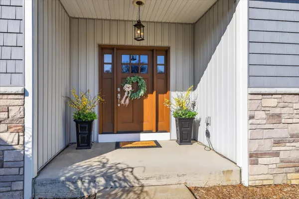 $595,000 | 5420 Farallon Drive, Kalamazoo, MI 49009