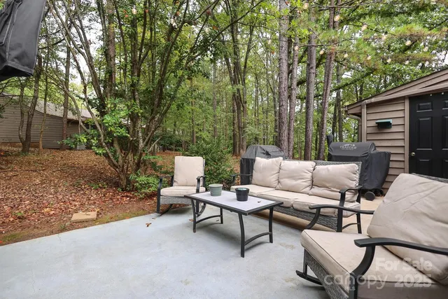 a building outdoor space with patio furniture