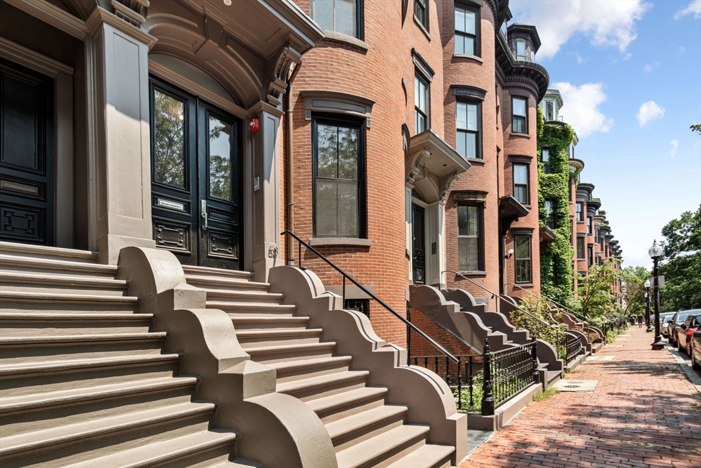 53 Rutland Square, Unit 2 Boston, MA 02118 - Photo 13 of 14